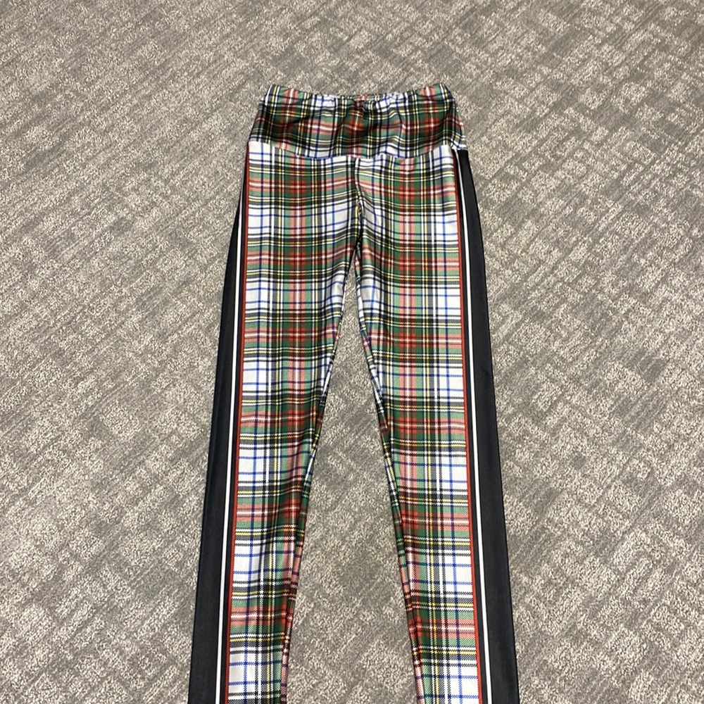 Goldsheep Leggings. Plaid. Size Medium. In excellent condition!